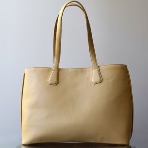 Essential Tote