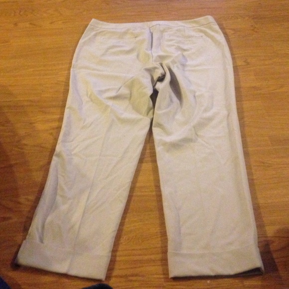 Khaki color trousers - Picture 2 of 3