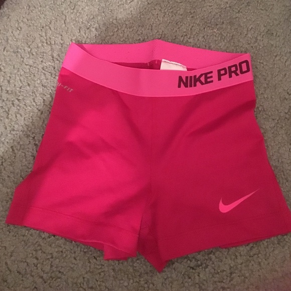BRAND NEW Nike Pros
