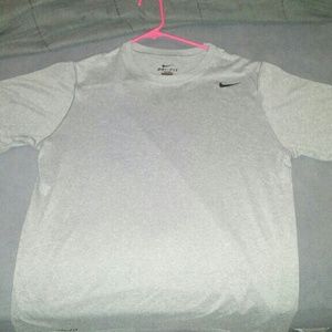 NIKE DRIFIT TSHIRT