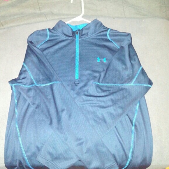 UNDER ARMOUR QUARTER ZIP