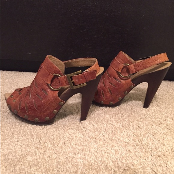 Jessica Simpson Slingback Peep Toe Heel