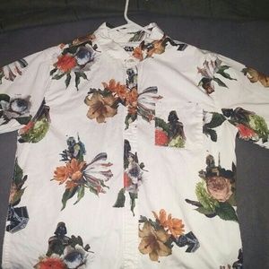 ON THE BYAS-UNIQUE STAR WARS/FLOWER DESIGN SHIRT