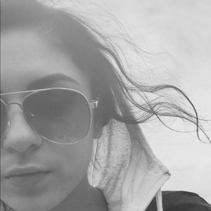 Meet your Posher, Erica