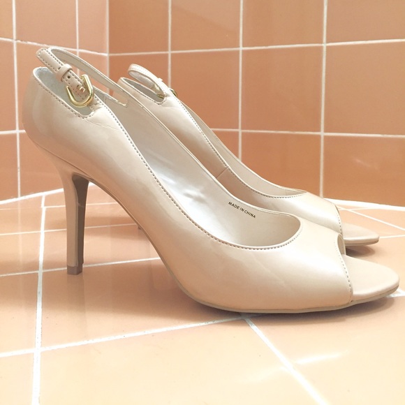 Peep-toes, Slingbacks