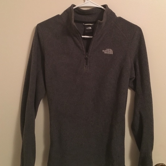 North face 1/4 zip-up