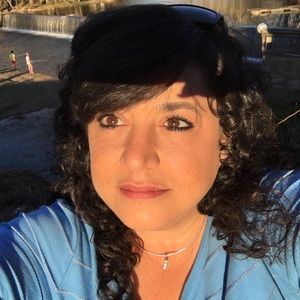 Meet your Posher, Kim