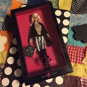 💅🏻👀🍭2007 MAC GoLd LaBeL Barbie DOLL🎀