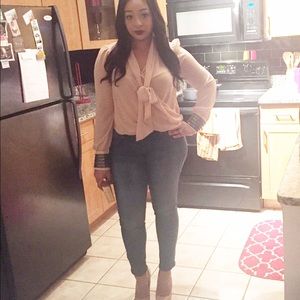 Meet your Posher, Camille