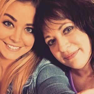 Meet your Posher, Dori