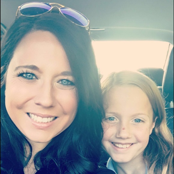 Meet your Posher, Ladonna - Picture 2 of 3