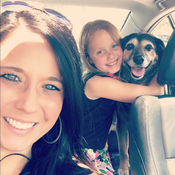 Meet your Posher, Ladonna - Picture 3 of 3