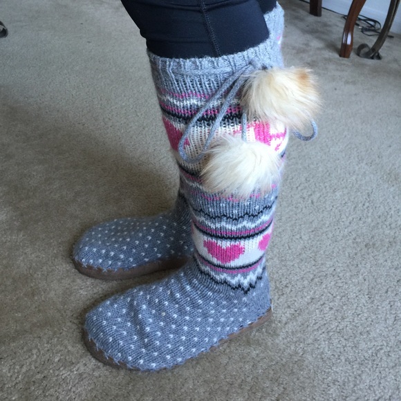 Victoria secret PINK Boots/Mukluks