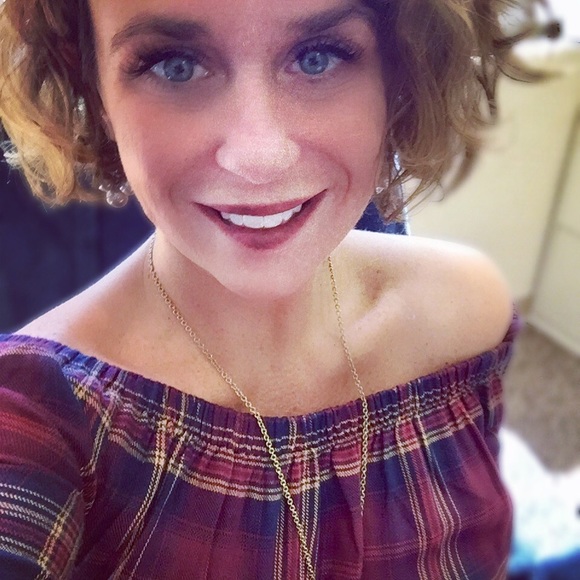 Meet your Posher, Jennifer - Picture 4 of 5