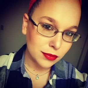 Meet your Posher, Nicole