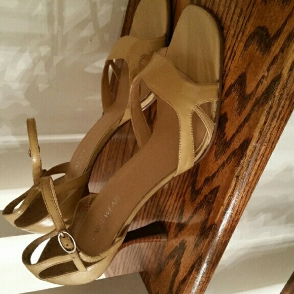 SOLD Jones New York Sandals - Picture 3 of 3