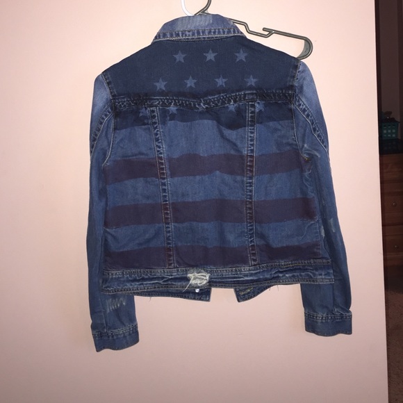 BUCKLE JEAN JACKET!! NEVER WORN! - Picture 2 of 4