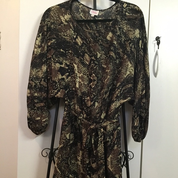 Parker dress - Picture 1 of 3