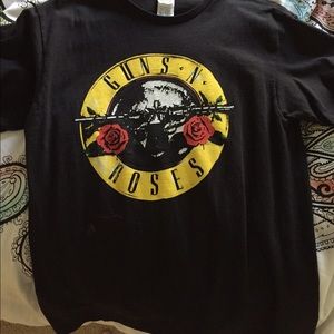GUNS AND ROSES SHIRT