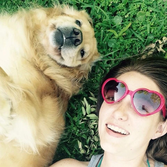 Meet your Posher, Lindsey - Picture 2 of 3