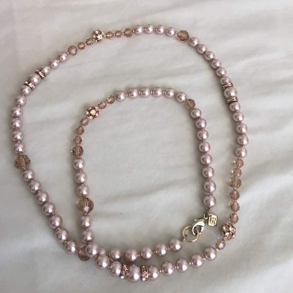 Banana Republic long beaded necklace in rose color