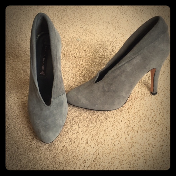 Steve Madden split front booties