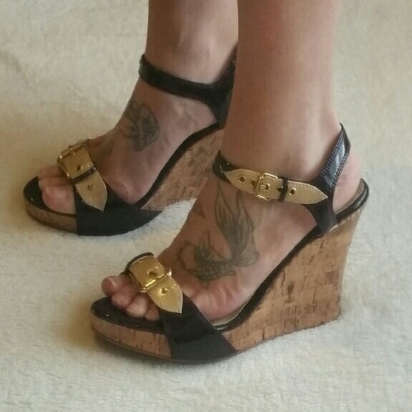 SOLD !! Qupid wedges. SOLD !! - Picture 1 of 4