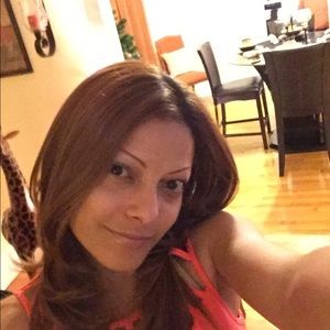 Meet your Posher, Evelyn