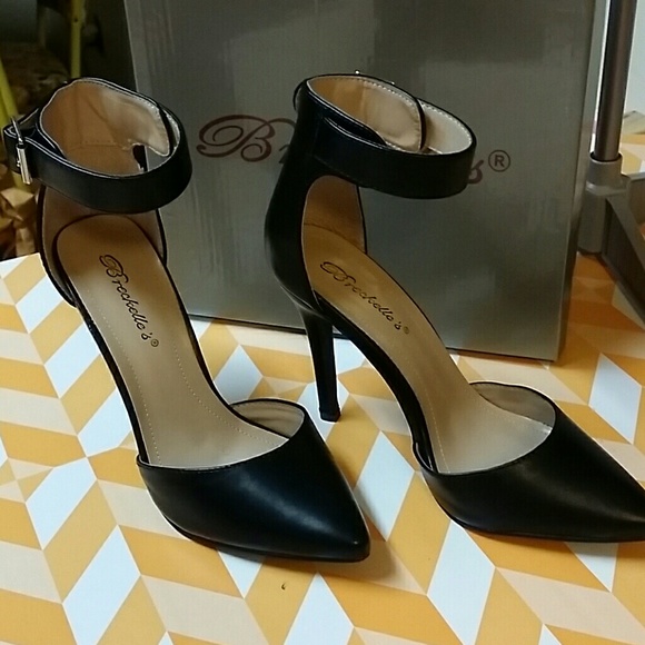Shoe
