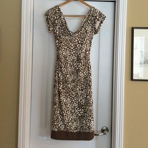 Elegant DVF scoop neck dress with side ruching