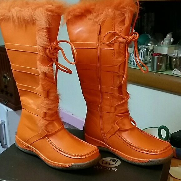 Anita Boot