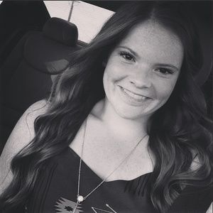 Meet your Posher, Kaylin