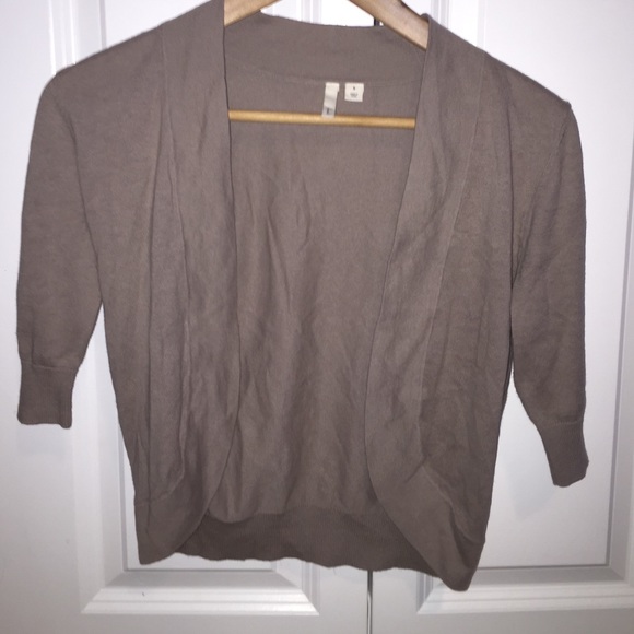 Short cardigan(grey) quarter length sleeve