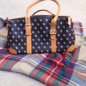 Dooney and Bourke barrel bag.