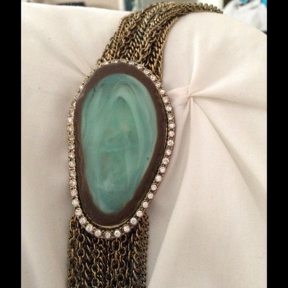 Gorgeous statement necklace - Picture 2 of 4