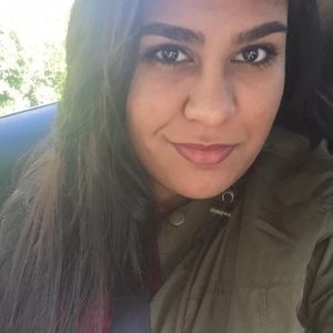 Meet your Posher, Dimple