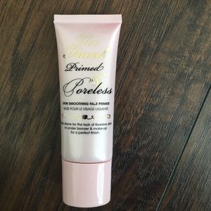 Two faced primer and poreless