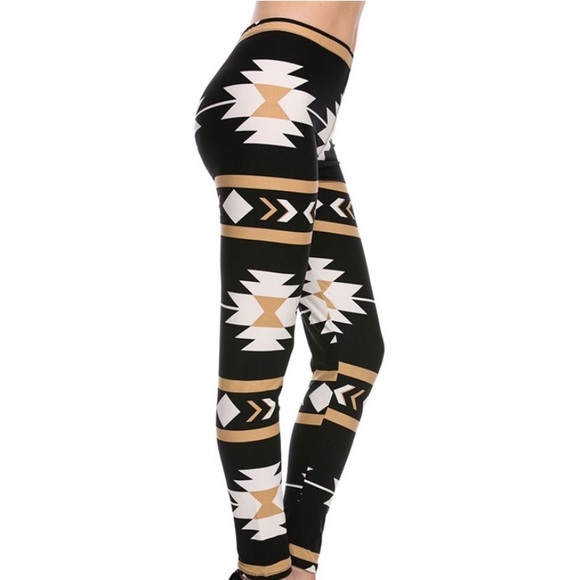 Boho Tan Aztec Pattern Legging OS - Picture 2 of 3