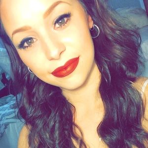 Meet your Posher, Brandi