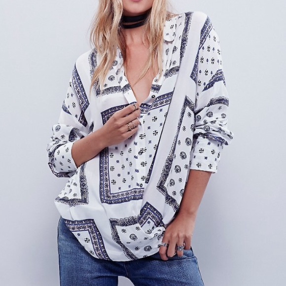 Free People Tops - 💥Reduced💥Free People little secrets blouse
