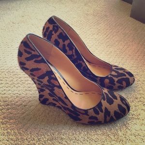 Nine West leopard-print pony wedges, size 8