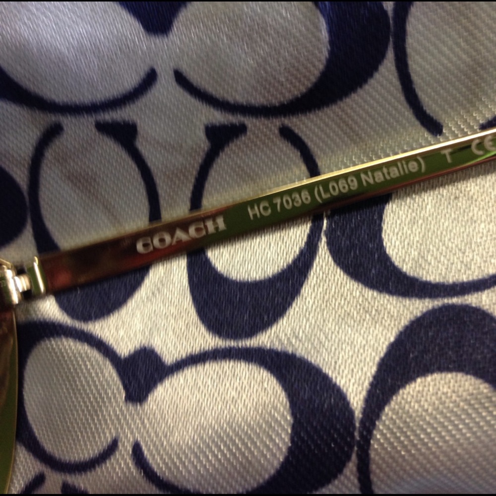 Coach Sunglasses - Picture 4 of 4