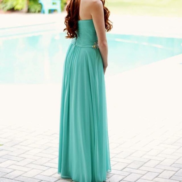 Size 2 Aqua Blue Prom Dress: Only Wore Once!!! - Picture 2 of 4