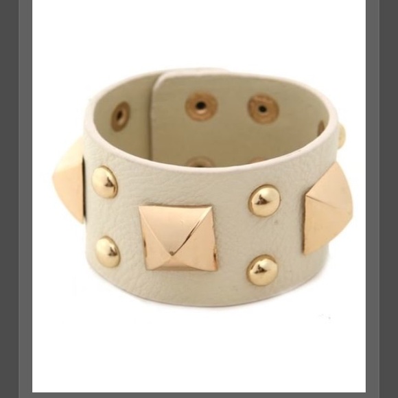 Cream studded bracelet