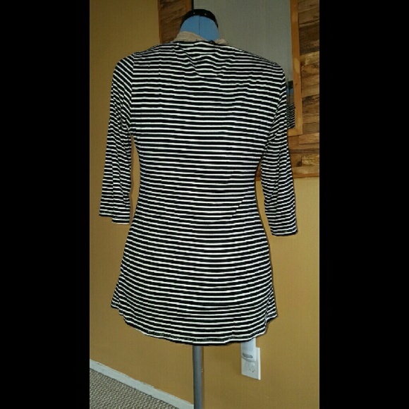 PRICE DROP Striped cotton flattering shirt - Picture 2 of 3