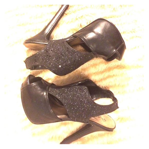 ❤️QUPID Black Sexy Glitter Pumps❤️
