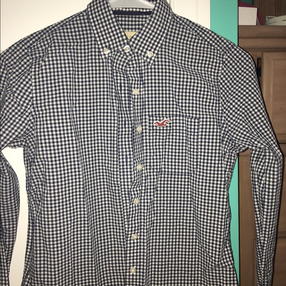 Button down collard shirt from Hollister - Picture 1 of 3