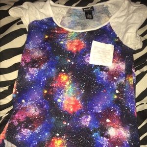 Rue 21 Tee