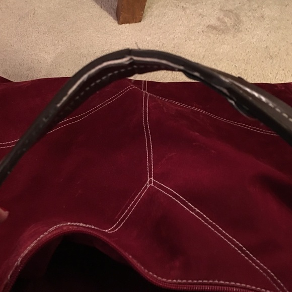 Burgundy faux suede bag - Picture 2 of 3