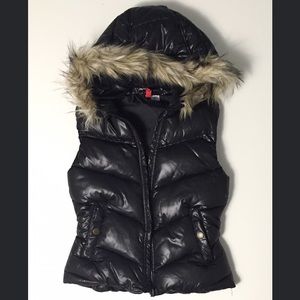 H&M Black Puffer Vest w/ Fur Lined Hood
